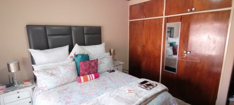 2 Bedroom Property for Sale in Meiringspark North West
